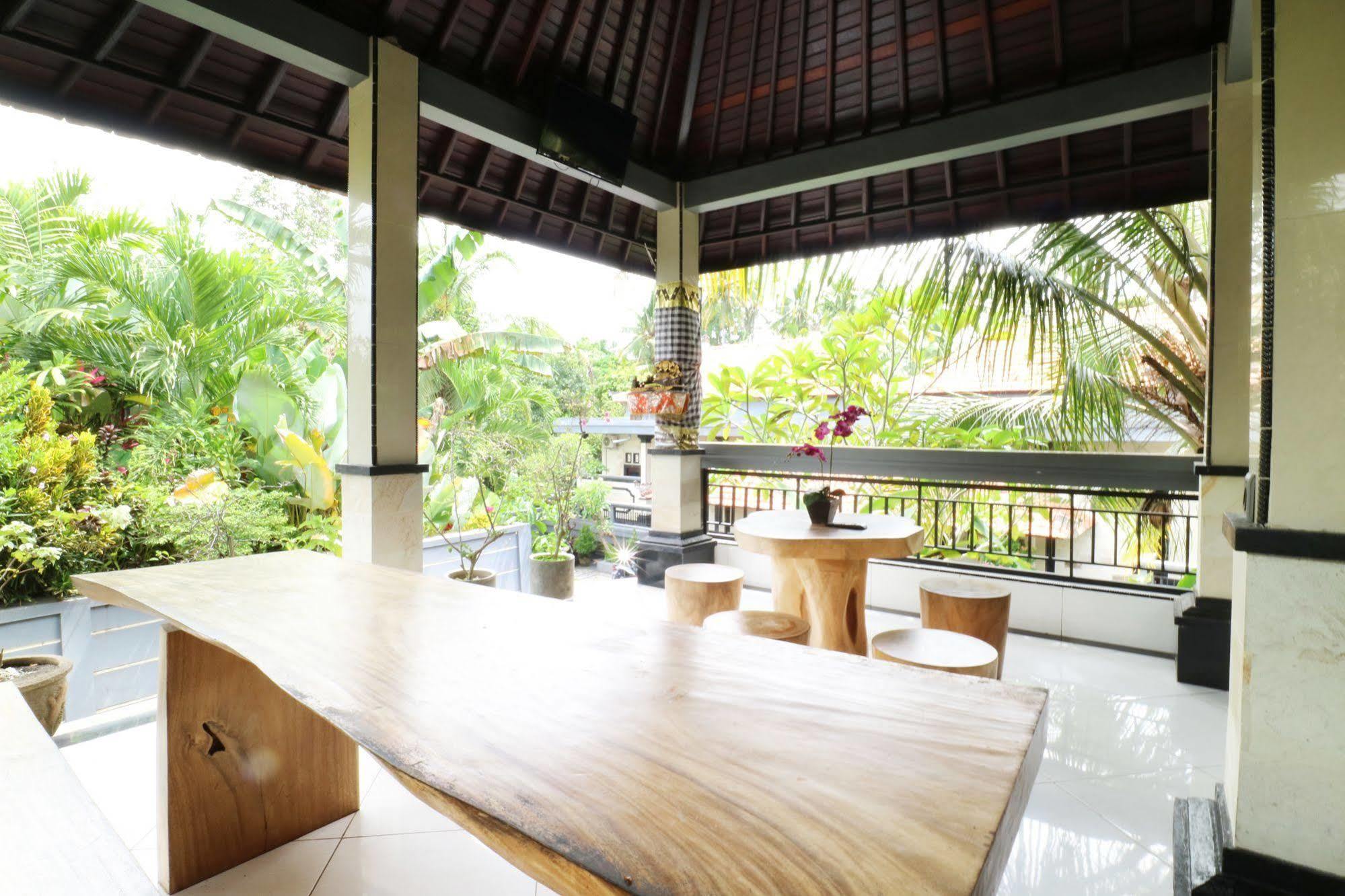 Oyo 91925 Ijo Eco Lodge Hotel Mengwi Eksteriør bilde